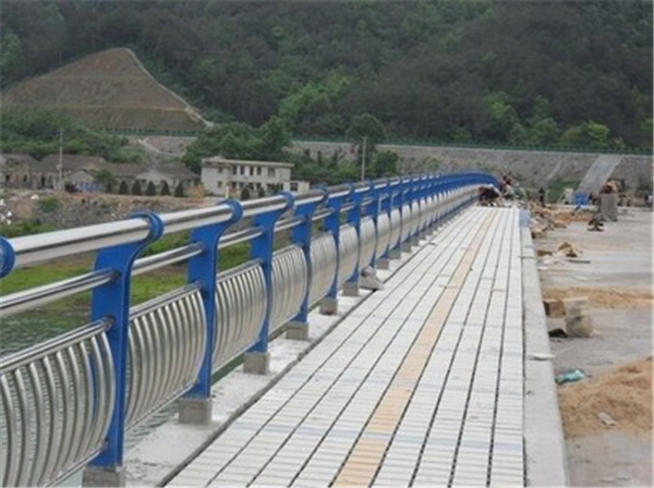 武清不锈钢桥梁护栏是一种什么材质的护栏